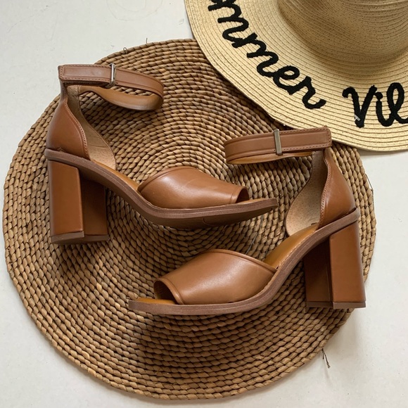 Franco Sarto Shoes - Franco Sarto | L-Caia Brown Square Toe Heels